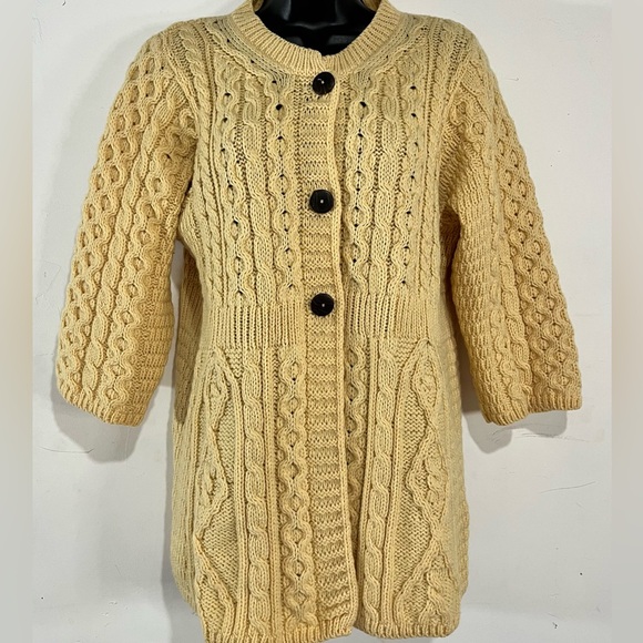 Kilronan Knitwear 100% Pure Merino Wool Cable Knit 3 Button Sweater Size Small - Picture 2 of 11